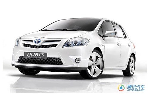 图11：今年上半年曾有报道称丰田计划在英国生产 Auris 混合动力车型，随着Auris HSD混合动力概念车的发布，这一新车计划已经正式成形。
