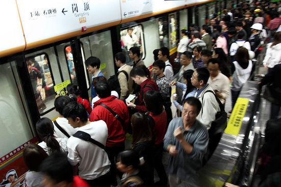 广州取消地铁亚运公交免费政策 改发交通补贴