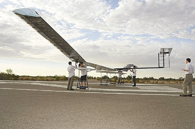 英国研制的无人太阳能飞机。（图片来源：中新网）