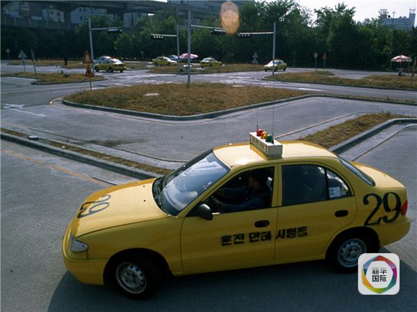 　　图为韩国某驾校培训场景。韩联社发